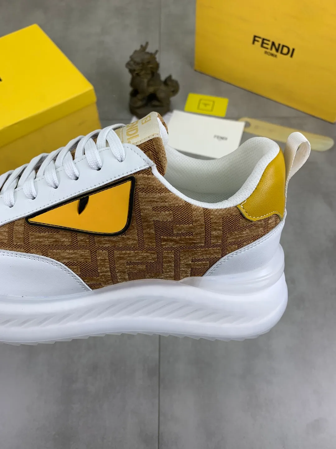 ​Men's shoes 💰P460 💰[New] Little Monster 🆘 New FENDI (Fendi) counter new 🕶️🕶️Simple routing effect, showing an elegant and cool driving shoe 🎬Using imported calfskin + first-layer pigskin lining🐂Excellent material🎬Detailed workmanship 🤗Comfortable foot feel➰➰. ​Pair it with any outfit to show your taste and temperament, low-key luxury ♻️Design ​simple and elegant ​noble and fashionable 🍃​Very loved and favored by trendy men 💓❤️Size: 38-44 (45 46 customized) 3⃣️ colors available